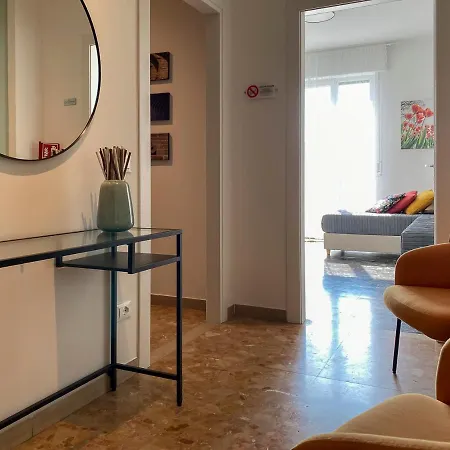21 Apartment