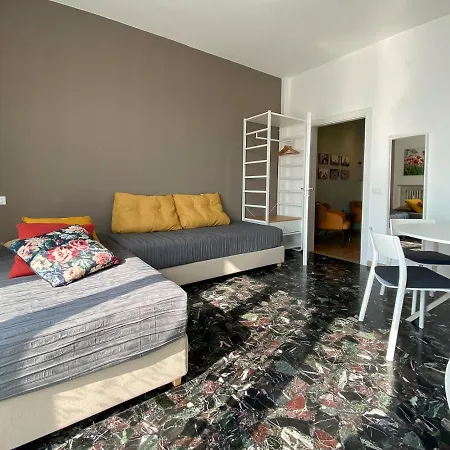 Apartment 21