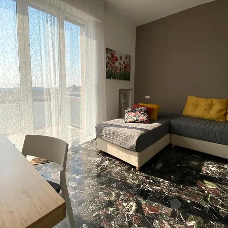 21 Apartment