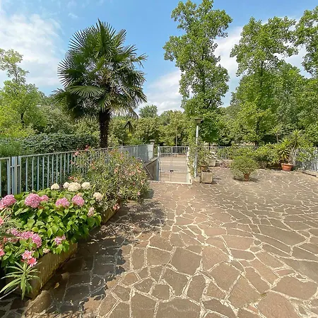 Apartman 21 *
